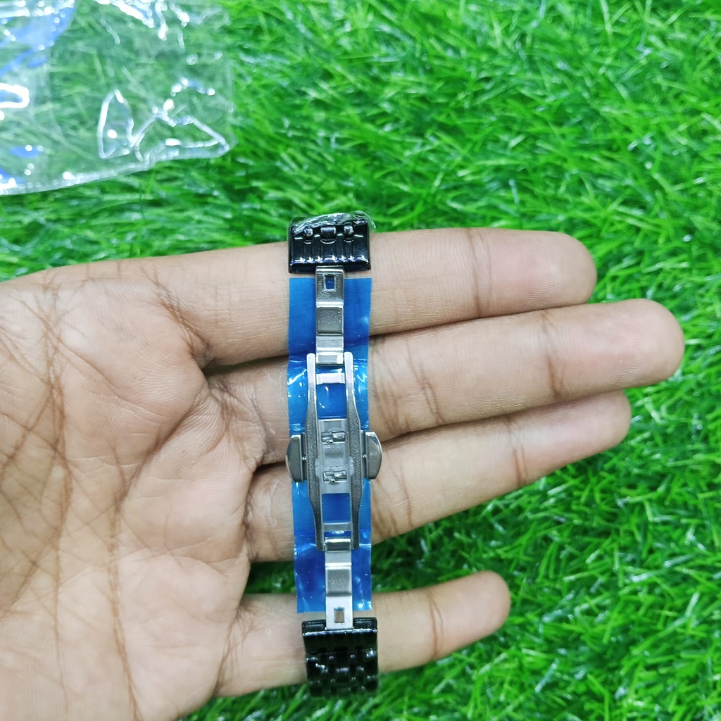 Butter  Fly Lock Olievs  Stainless Steel fashionable  Couple watches +1pcs chain cutter+ 2 pcs battery Full Black